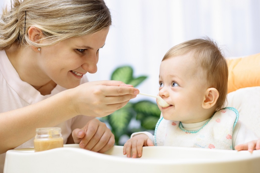 Baby-Eating-Baby-Food-Eagerly - Feeding My Kid